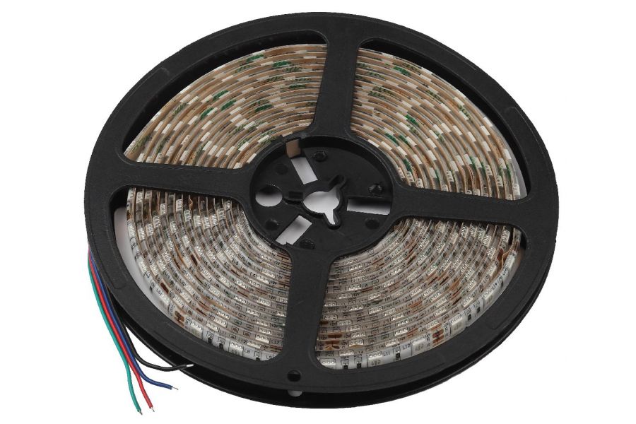 Светодиодная лента Эра 12В 5050 14,4Вт/м RGB 5м IP65 LS5050-14,4-60-12-RGB-IP65-2year-5m KU-5050AD-60D-RGB Б0044123