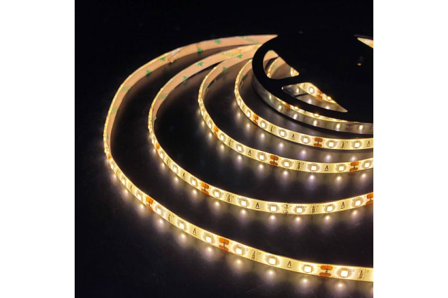Светодиодная влагозащищенная лента Elektrostandard 4,8W/m 60LED/m 2835SMD дневной белый 5M 4690389154867 a050577