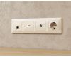 Комплект механизма компьютерной розетки RJ-45 экранированной с автоматической защитной шторкой Alfa Бежевый глянец Quant Ambrella Volt MA312005 (AP3120, VM185)