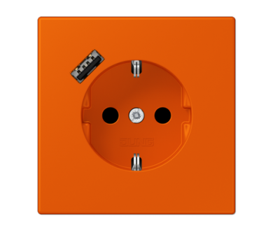 Купить Розетка 2K+З USB Typ A Jung LC1520-18A260 Розетка 2K+З USB Typ A Jung LC1520-18A260
