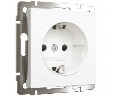 Розетка с заземлением и шторками Werkel 4690389184734 W1171161