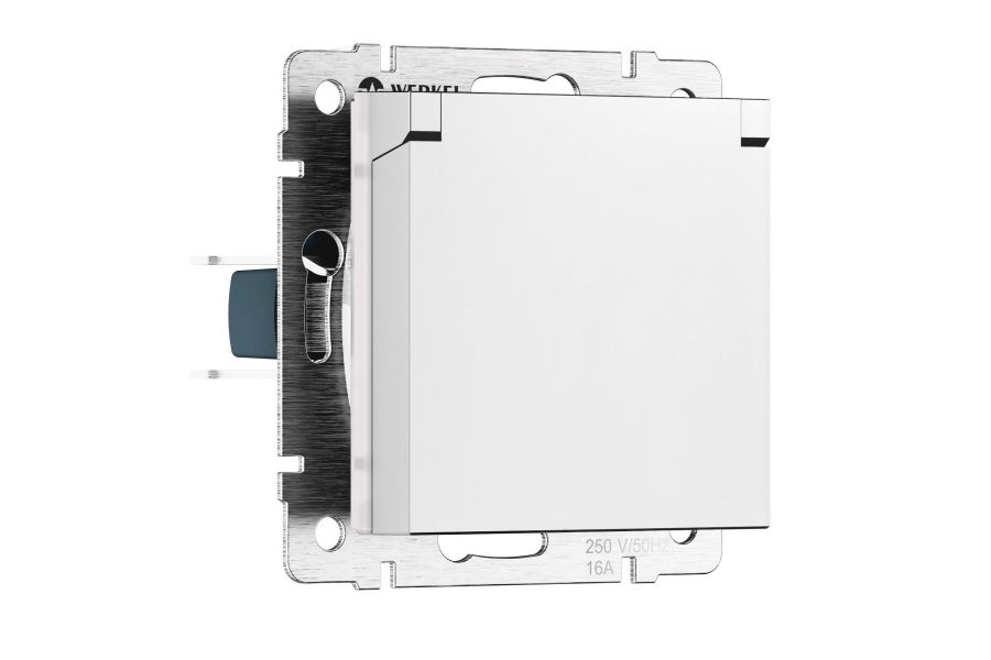 Розетка с заземлением и шторками c крышкой Werkel W1171261 4690389213168 a069590
