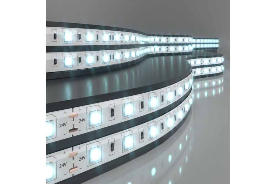 Светодиодная лента Elektrostandard 24V 14,4W 60Led 5050 IP65 холодный белый, 5м 4690389167751
