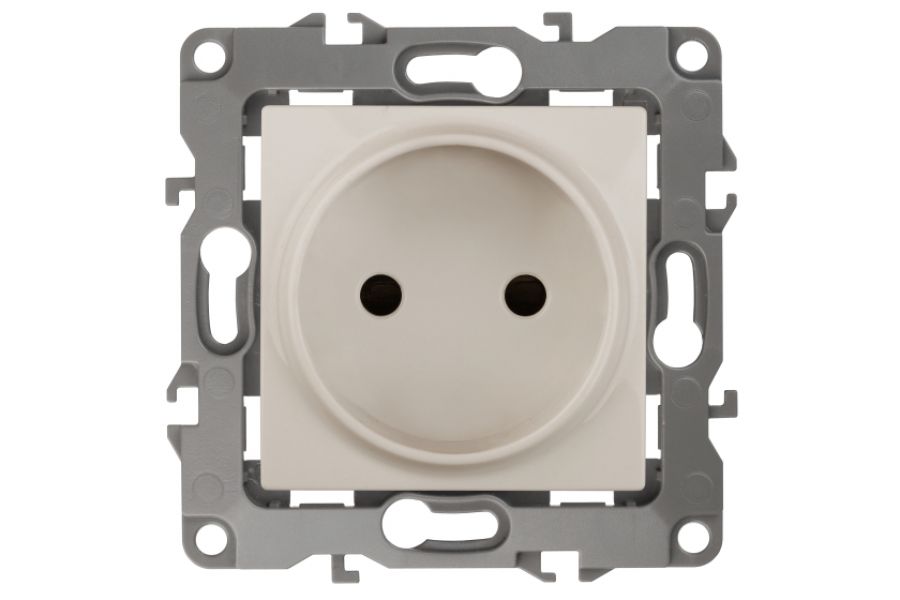 Розетка ЭРА 12 2P 16A 250V 12-2105-02 Б0018255