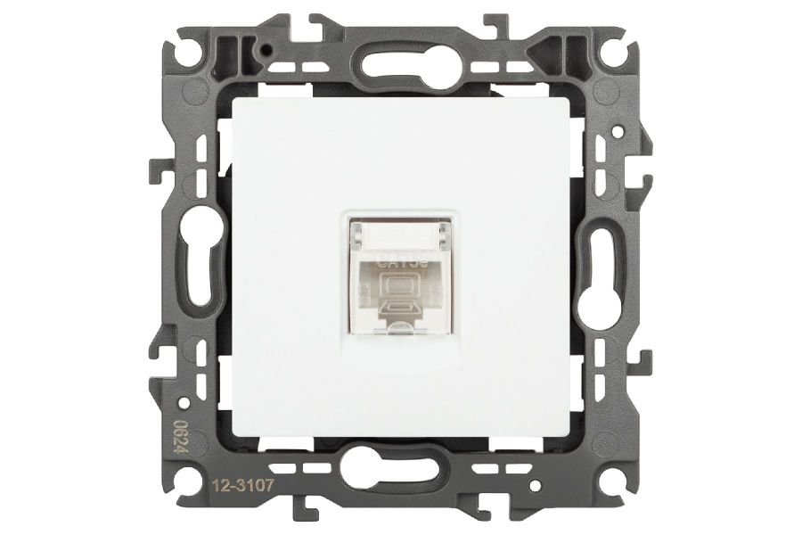 Розетка компьютерная RJ45 Эра 12-3107-01М Б0065712