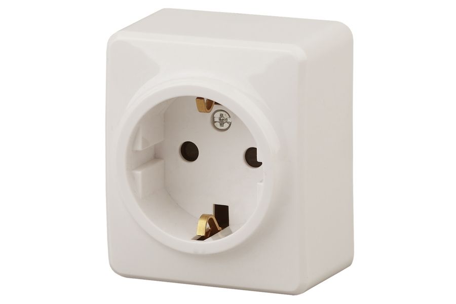 Розетка 2P+E Schuko со шторками Эра 11-2204-02 Б0020689